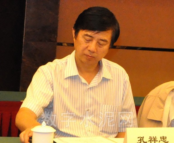 中国水泥协会副会长、秘书长孔祥忠